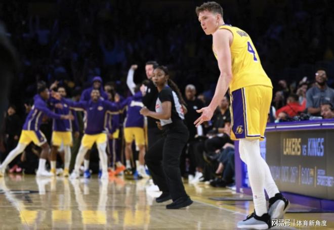 克内克特季后赛低迷遭下放 交易价值归零引担忧