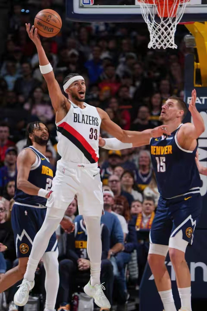 掘金逆转开拓者登顶西部第三 战绩超越湖人创赛