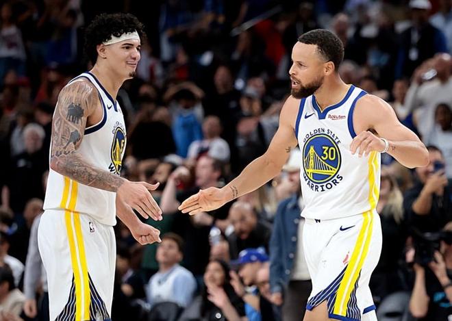 勇士逆转快船晋级季后赛 桑托斯20+6+5助球队绝地